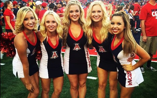 The Top 10 Hottest College Cheerleading Squads